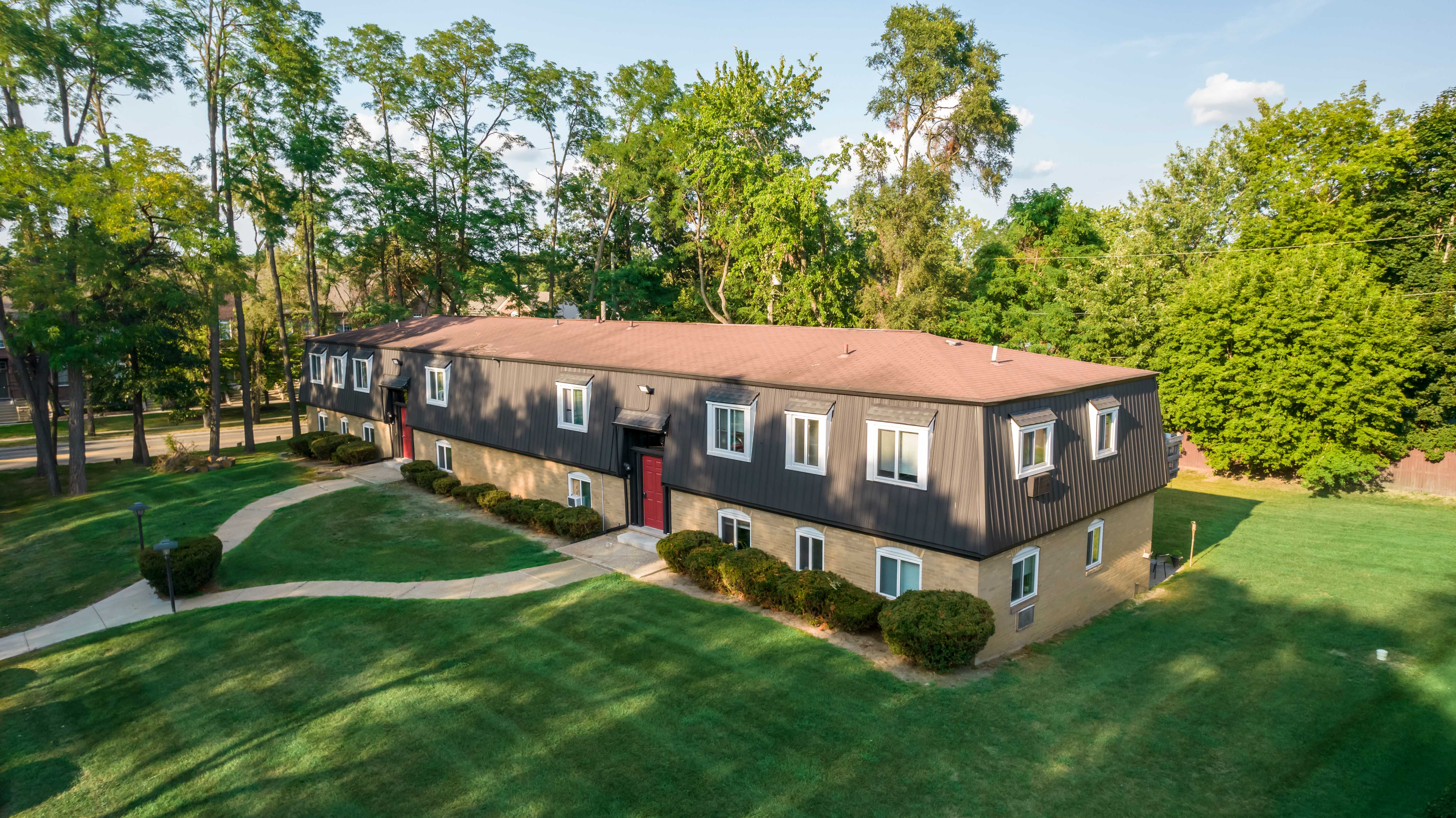 Apartment Housing Z on Decker